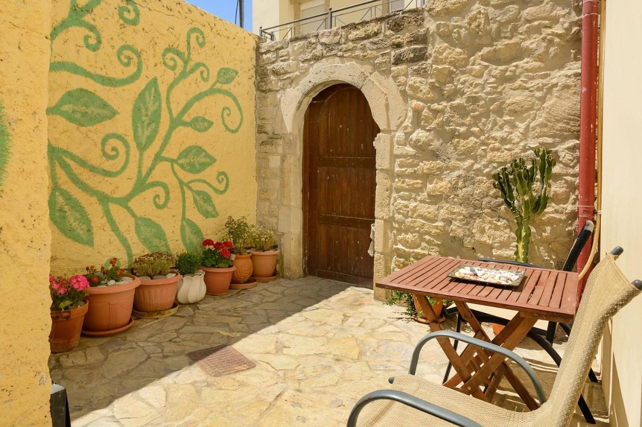 Kamilari Filoxenia Villa Esterno foto